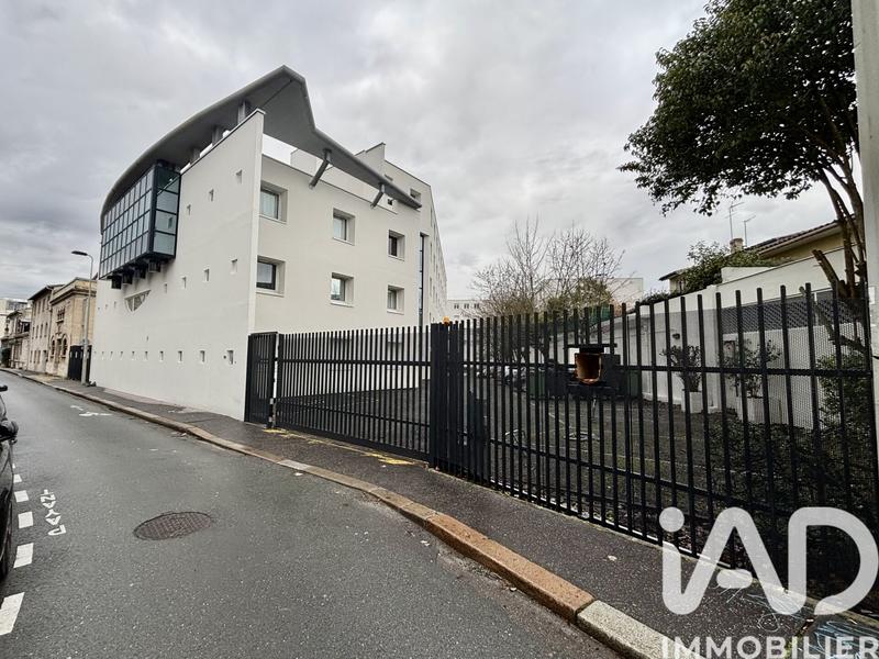 Studio - 27 m² - 1 pièce