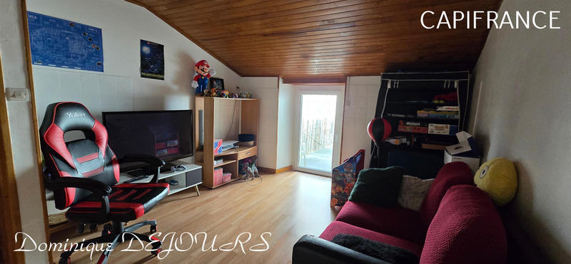 Maison - 102 m² - 5 pièces