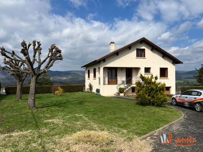 Maison - 110 m² - 9 pièces