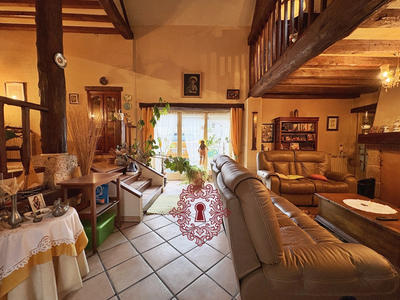 Maison - 195 m² - 5 pièces