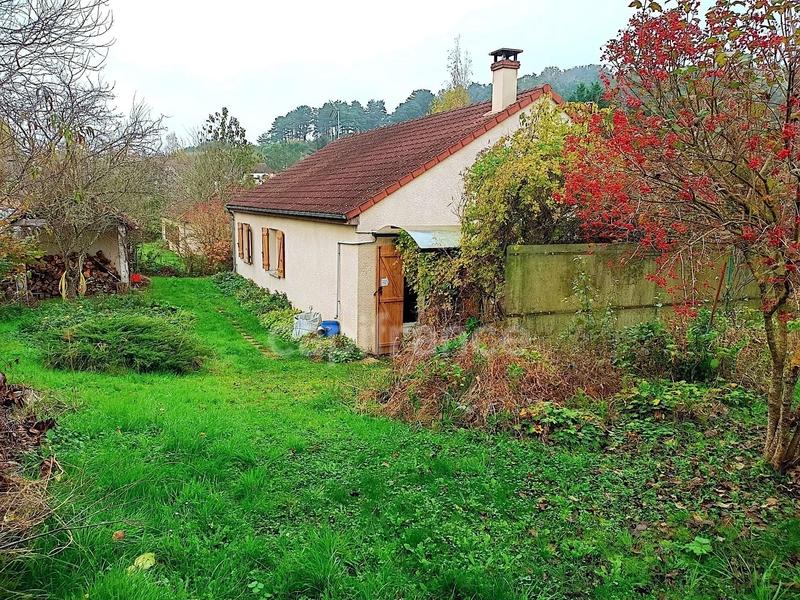 Maison - 90 m² - 5 pièces