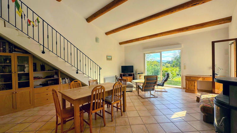 Maison - 137 m² - 5 pièces