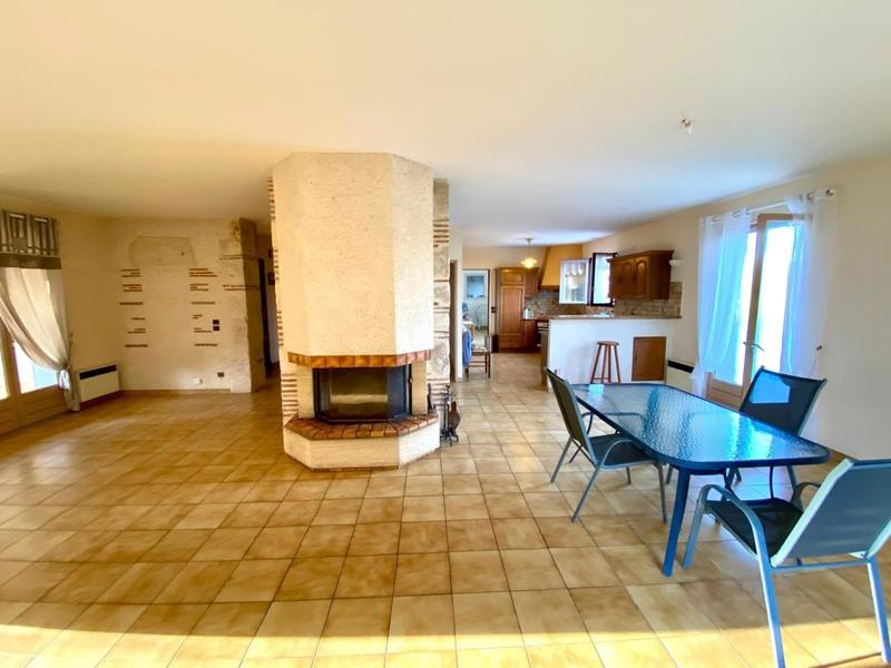 Maison - 140 m² - 4 pièces