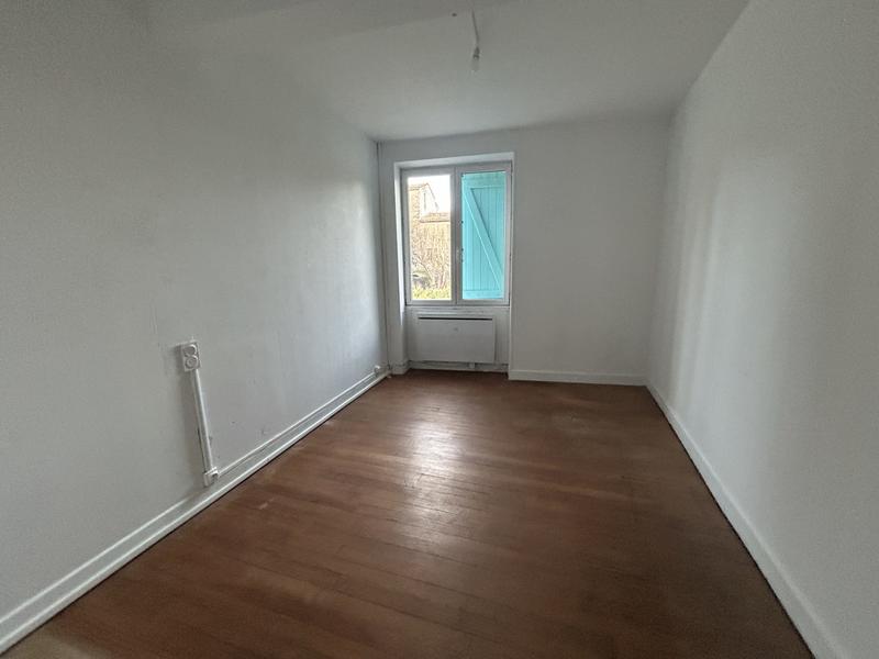 Maison - 90 m² - 6 pièces