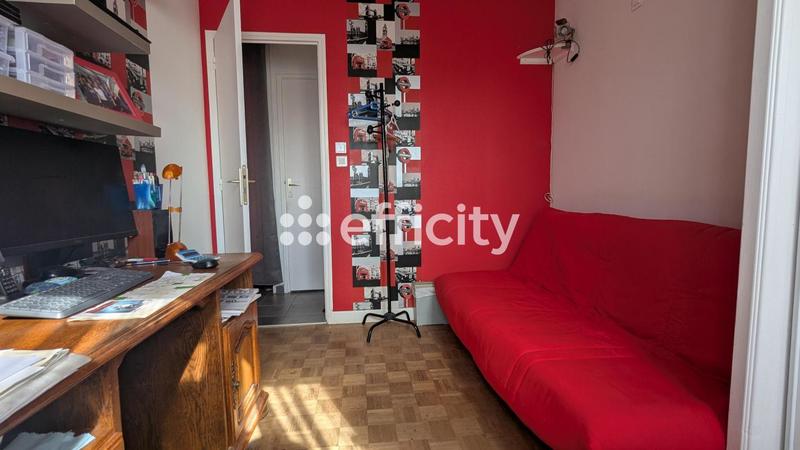 Maison - 77 m² - 6 pièces