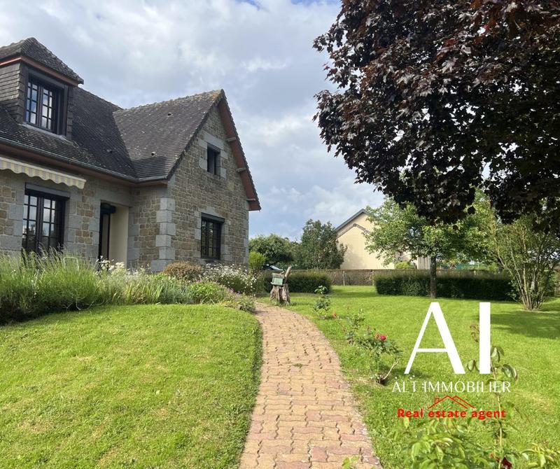 Maison ancienne - 152 m² - 5 pièces