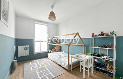 Appartement - 90 m² - 4 pièces