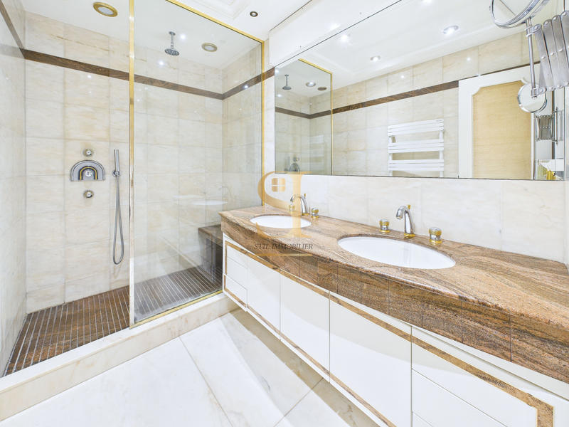 Maison - 157 m² - 6 pièces