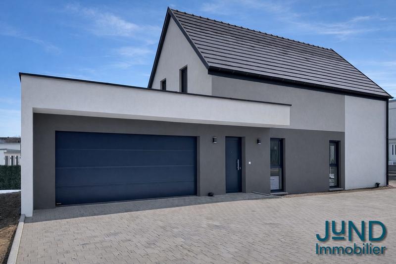 Maison - 103 m² - 4 pièces