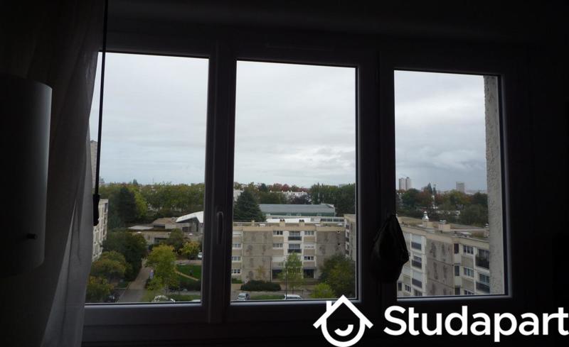 Chambre - 12 m² - 1 pièce