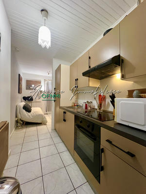 Immeuble - 81 m² - 4 pièces