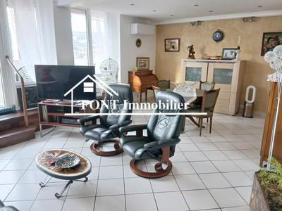 Appartement - 92 m² - 5 pièces