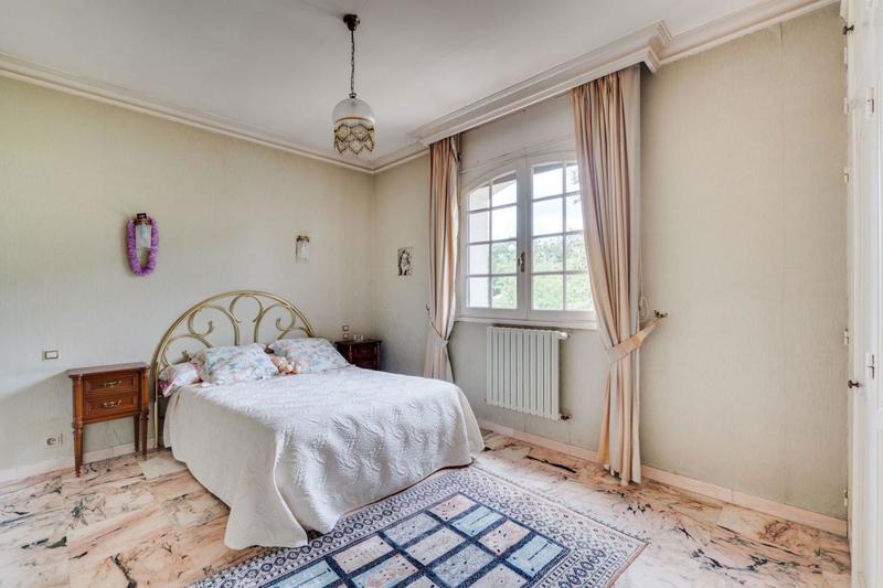 Maison de maîtres - 280 m² - 7 pièces