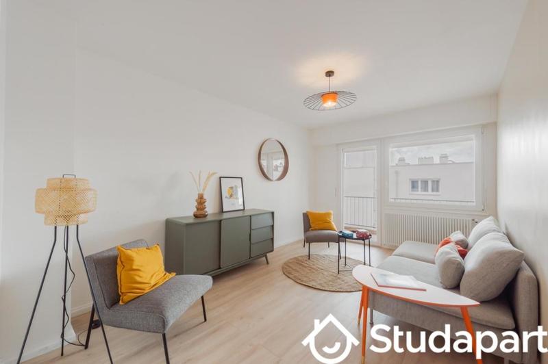 Chambre - 12 m² - 1 pièce