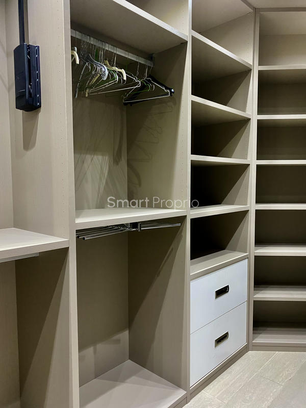 Propriété - 250 m² - 6 pièces