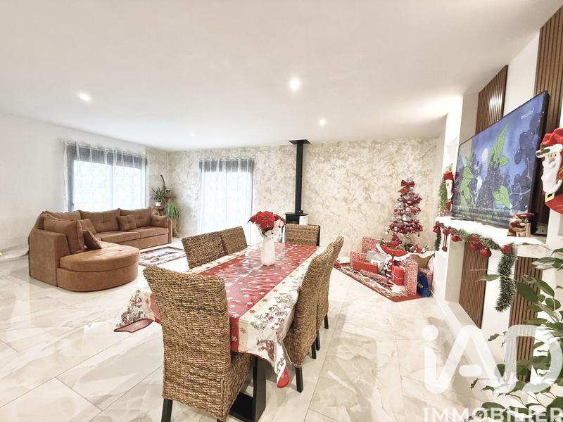 Maison - 102 m² - 5 pièces