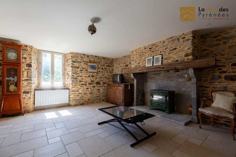 Maison traditionnelle - 190 m² - 5 pièces