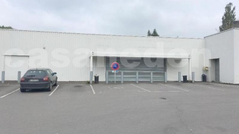 Local commercial - 3 650 m²