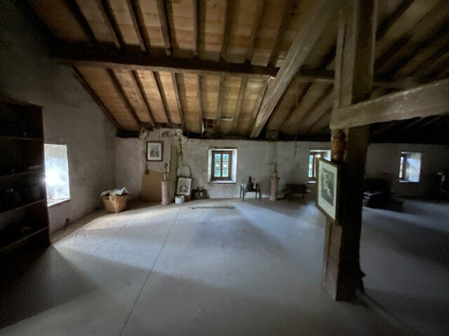 Maison - 185 m² - 8 pièces