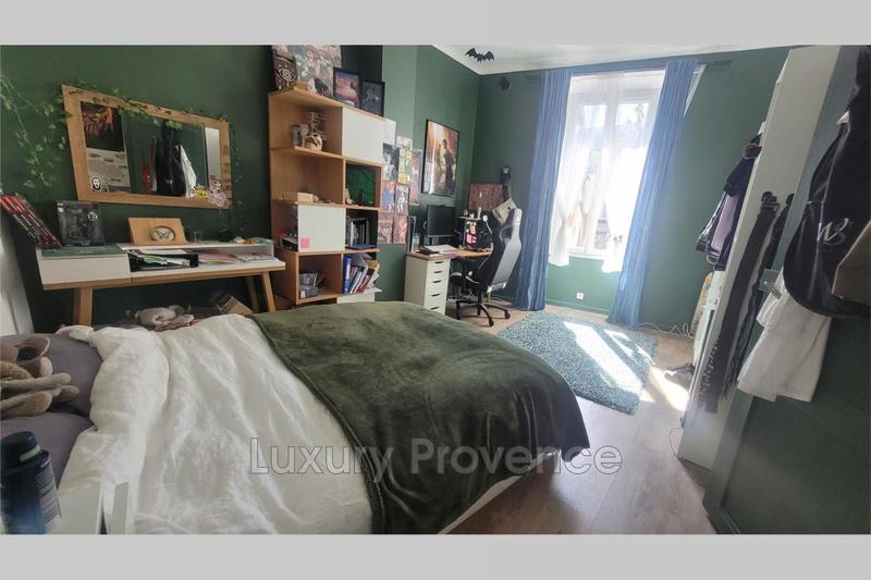 Appartement - 150 m² - 4 pièces