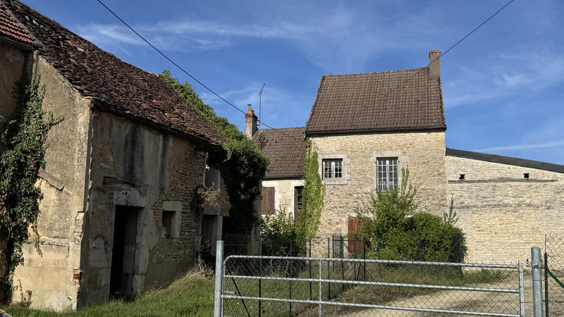 Maison - 100 m² - 1 pièce