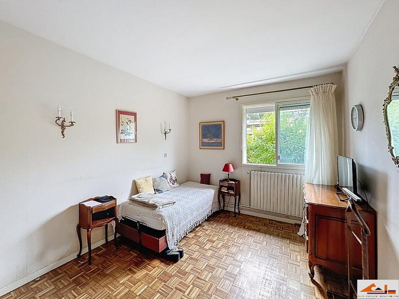 Maison - 179 m² - 6 pièces