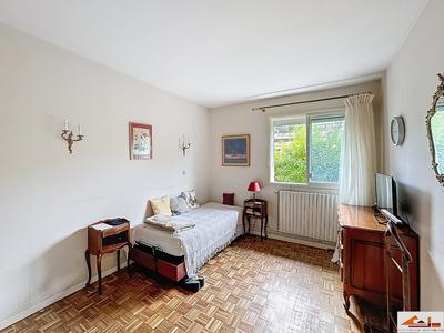 Maison - 179 m² - 6 pièces