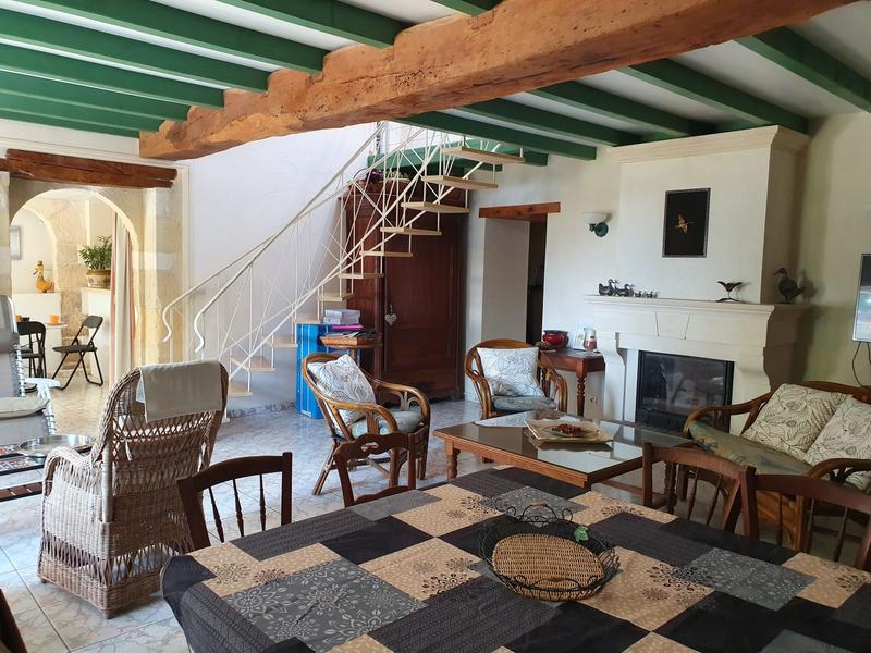 Maison - 261 m² - 9 pièces