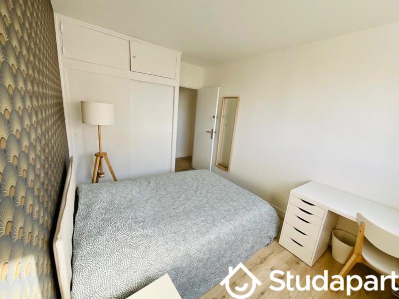 Chambre - 12 m² - 1 pièce