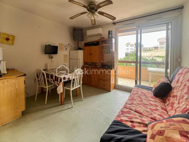 Studio - 24 m² - 1 pièce