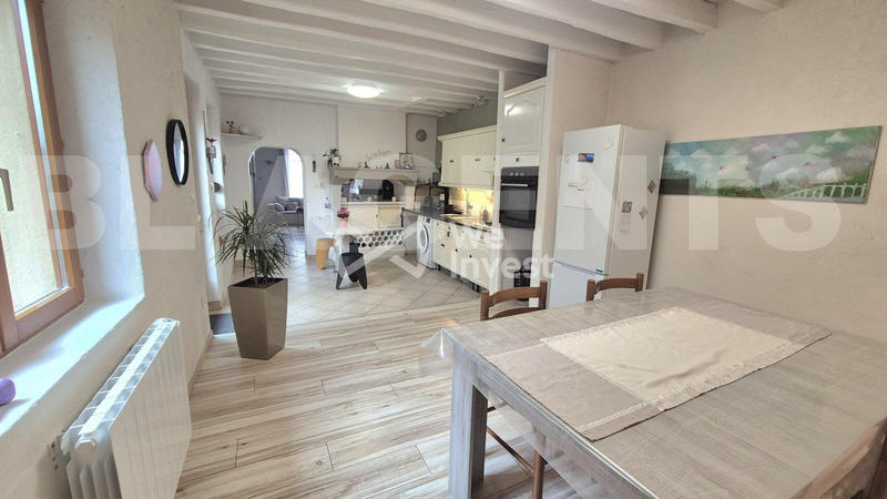 Maison - 110 m² - 6 pièces