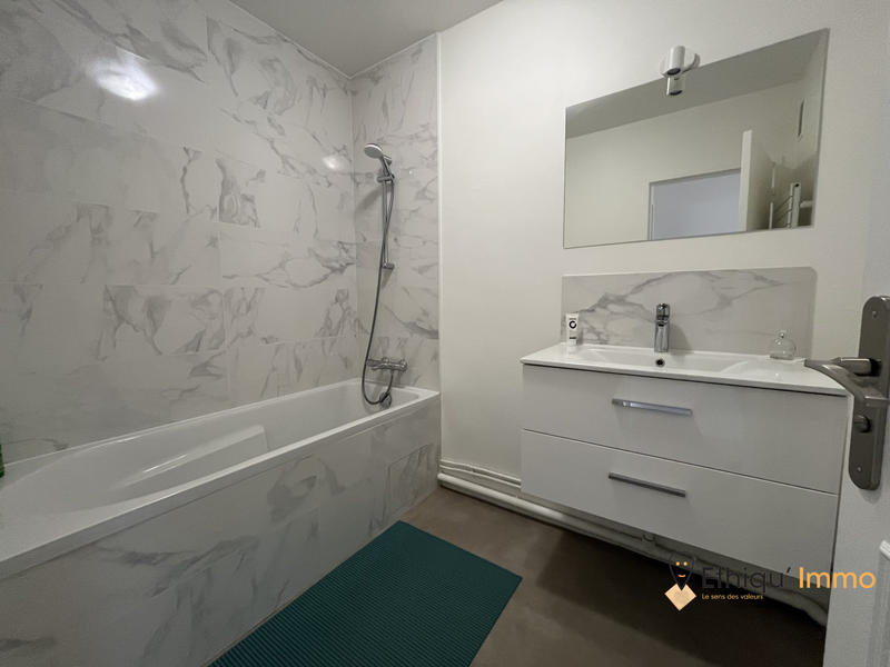 Appartement - 79 m² - 4 pièces