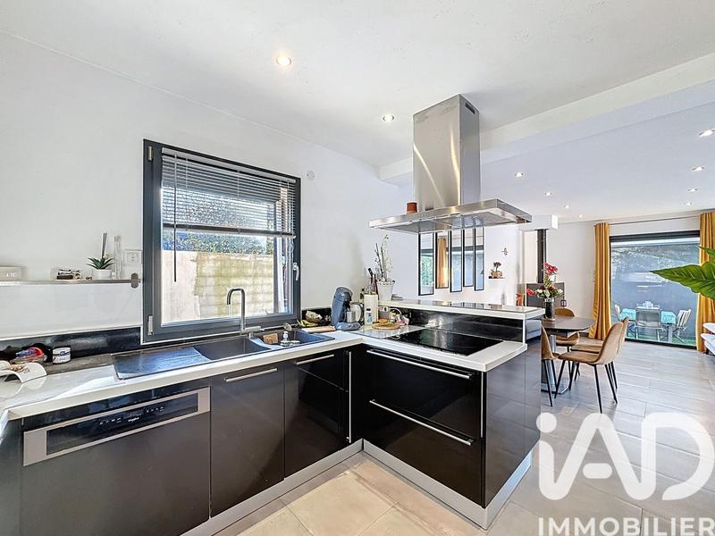 Maison - 100 m² - 4 pièces