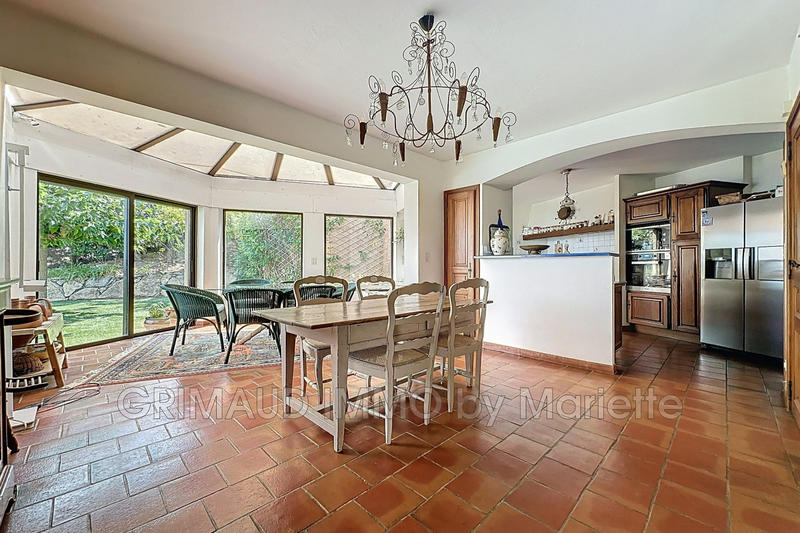 Villa - 153 m² - 6 pièces