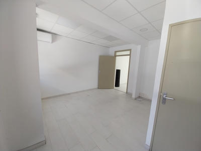 Local commercial - 36 m² - 2 pièces