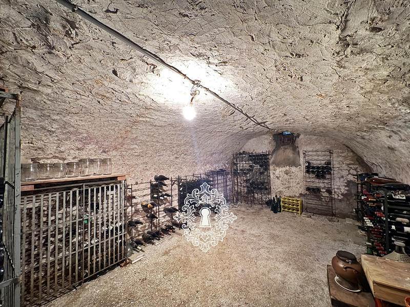 Maison - 195 m² - 5 pièces