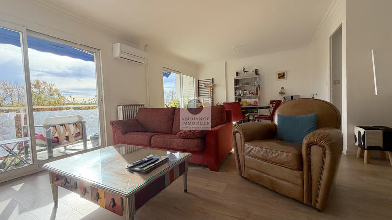 Appartement - 98 m² - 4 pièces