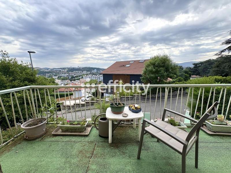 Maison - 94 m² - 4 pièces