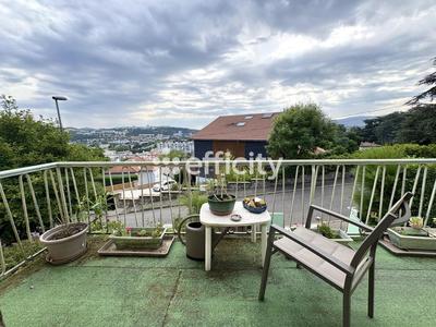 Maison - 94 m² - 4 pièces