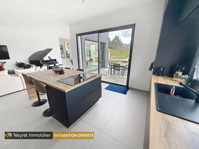 Villa - 146 m² - 6 pièces