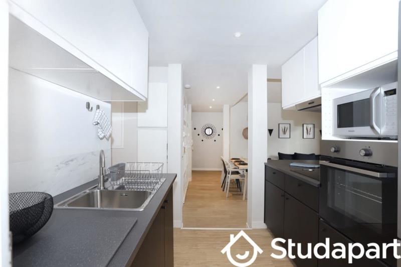 Chambre - 11 m² - 1 pièce