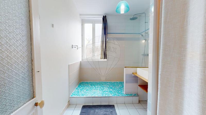 Appartement - 100 m² - 3 pièces