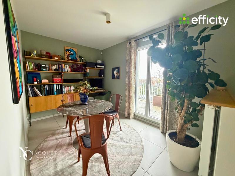 Appartement - 106 m² - 4 pièces