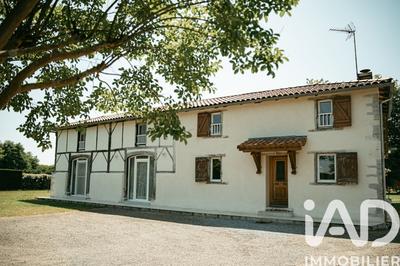 Maison de campagne - 205 m² - 7 pièces