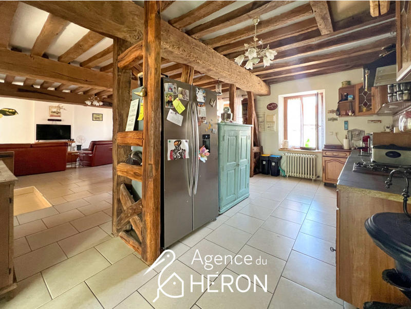 Maison - 177 m² - 9 pièces