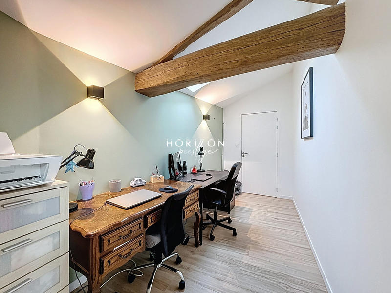 Maison ancienne - 433 m² - 10 pièces