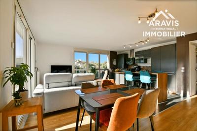 Duplex - 98 m² - 4 pièces