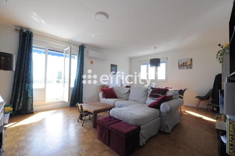 Appartement - 85 m² - 3 pièces