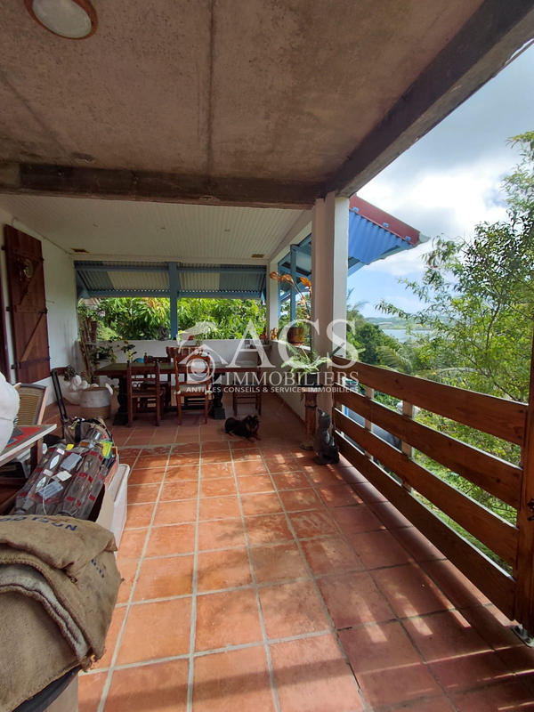 Maison - 180 m² - 5 pièces