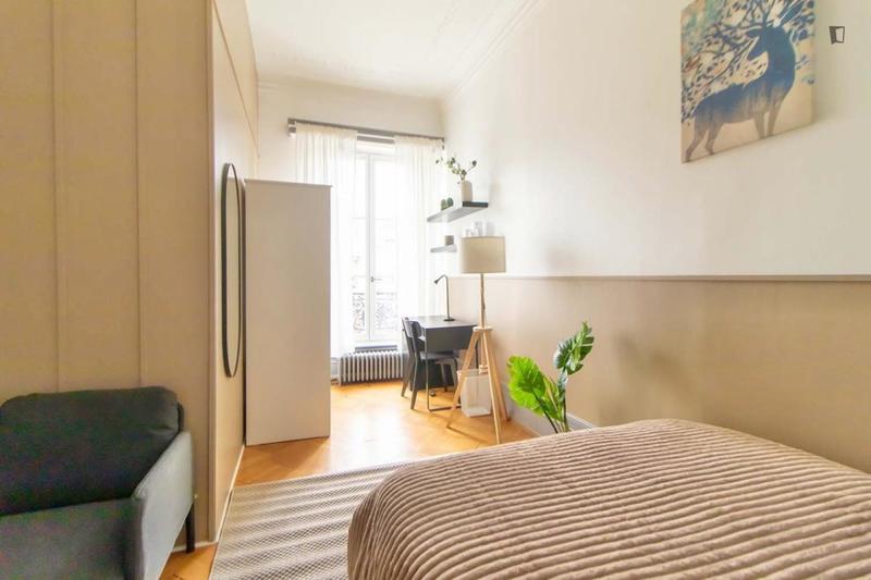 Chambre - 27 m² - 6 pièces